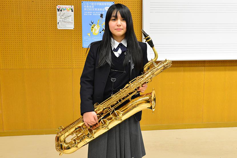 【バリトンサックス】他校から有り難く借りているバリトンサックス...非常に古くて思うように吹けないのが本音です。